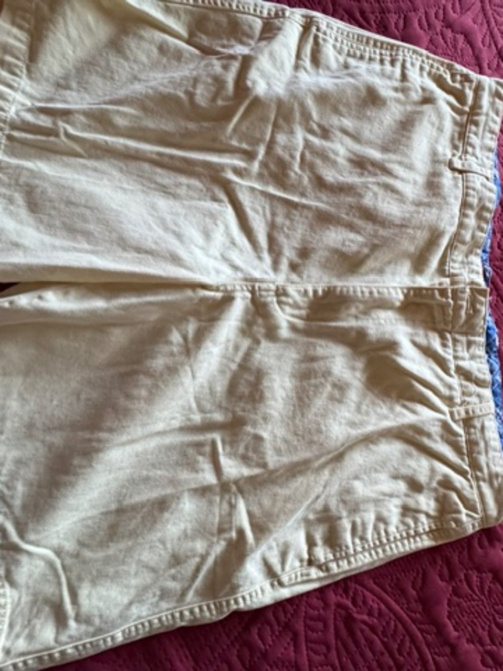 Chaps beige size 40 shorts great condition